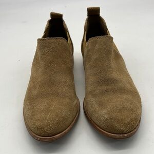 G.H. Bass & Co. Tan Suede Booties size 6